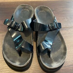 Mephisto sandals black patent leather sz‎ 35euro 8 US 5 good used condition
